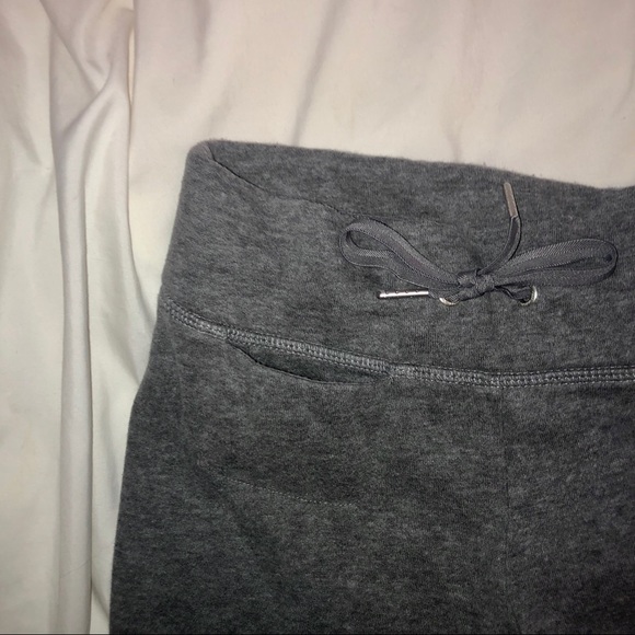 Calvin Klein Performance 3/4 Joggers - Picture 8 of 8